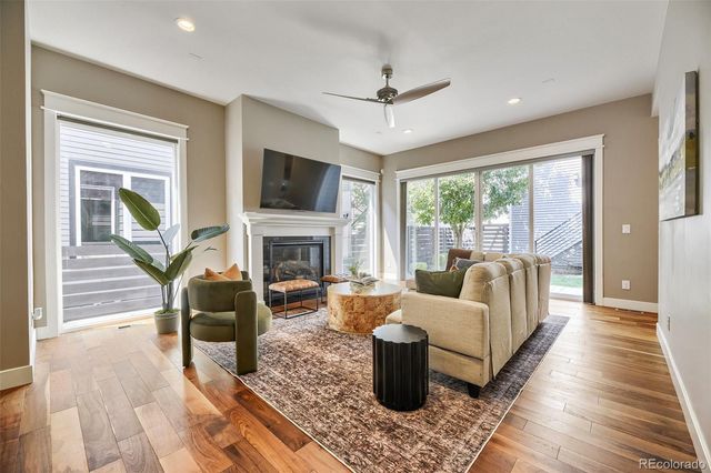3275 S Logan Street, Englewood, CO 80113