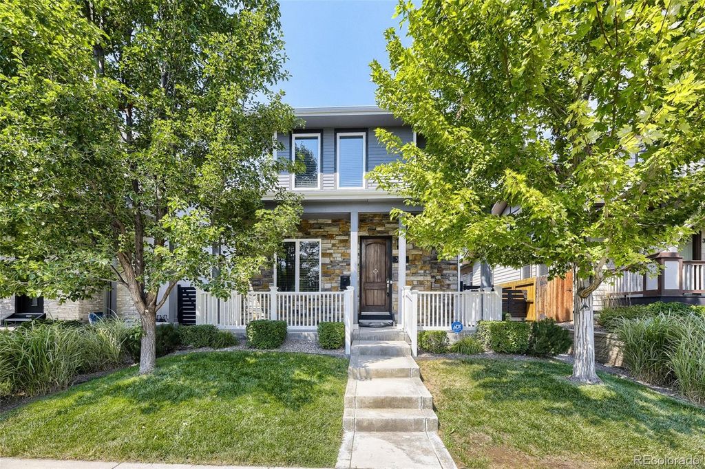 3275 S Logan Street, Englewood, CO 80113