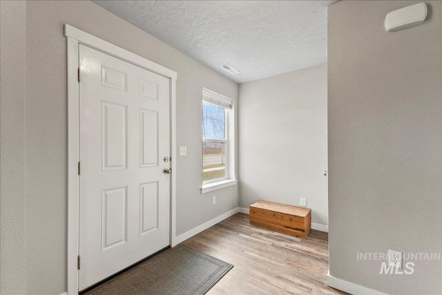 7662 S Sea Breeze Way, Boise, ID 83709