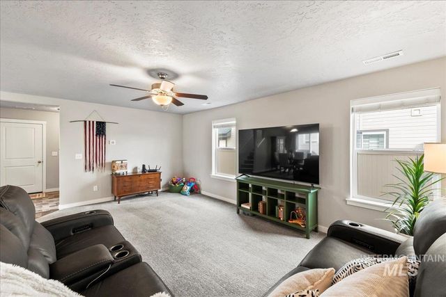 7662 S Sea Breeze Way, Boise, ID 83709