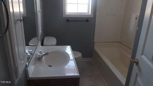 925 Walnut Avenue, Kingsport, TN 37660