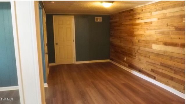 925 Walnut Avenue, Kingsport, TN 37660