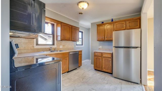 925 Walnut Avenue, Kingsport, TN 37660