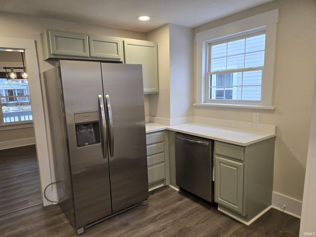 3927 Fairfield Avenue, Fort Wayne, IN 46807