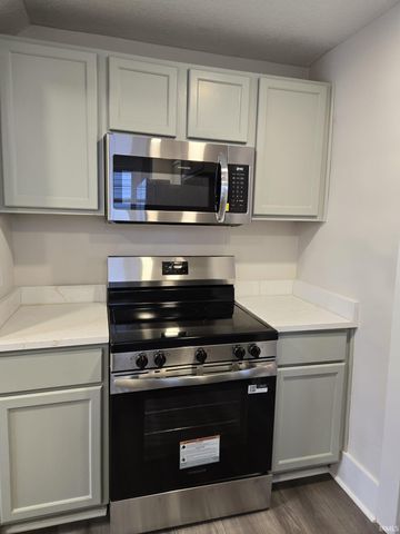 3927 Fairfield Avenue, Fort Wayne, IN 46807