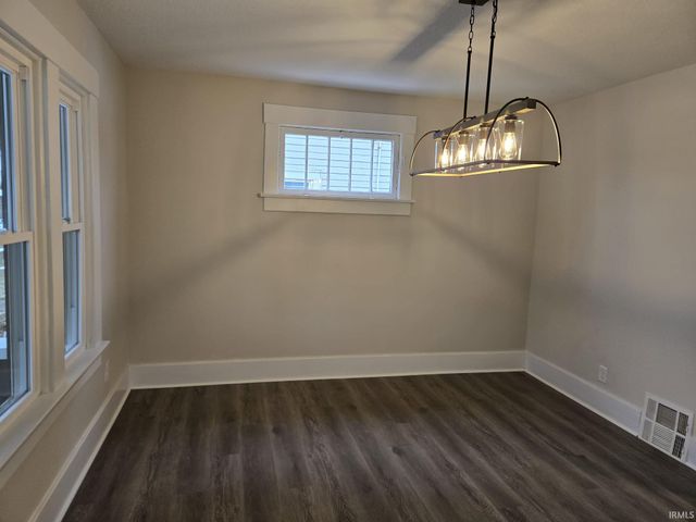 3927 Fairfield Avenue, Fort Wayne, IN 46807