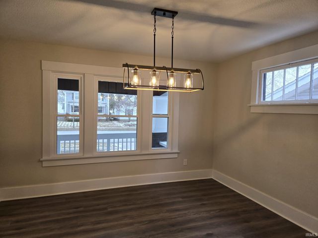 3927 Fairfield Avenue, Fort Wayne, IN 46807