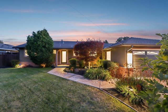37987 Alta Drive, Fremont, CA 94536