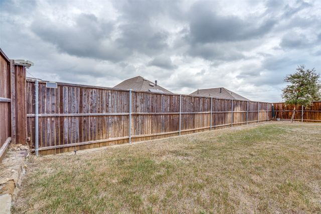 3305 Brookglen Drive, Lewisville, TX 75010