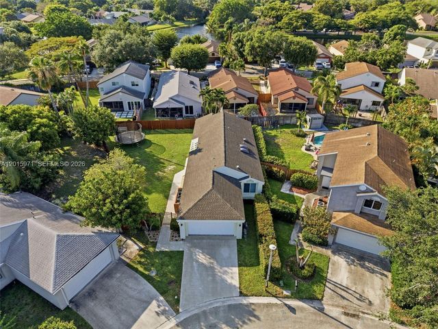 3861 NW 20th St, Coconut Creek, FL 33066