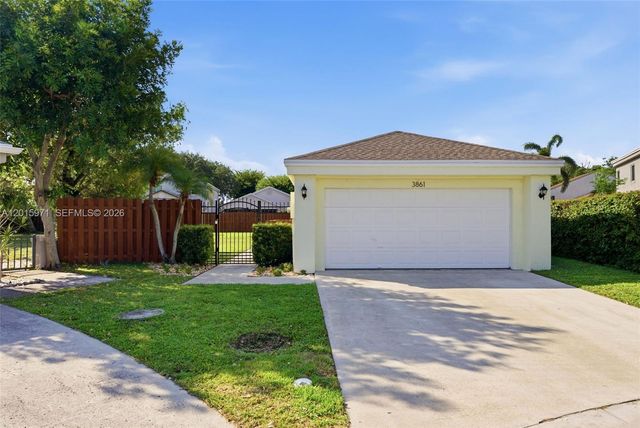 3861 NW 20th St, Coconut Creek, FL 33066