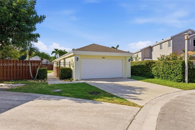 3861 NW 20th St, Coconut Creek, FL 33066