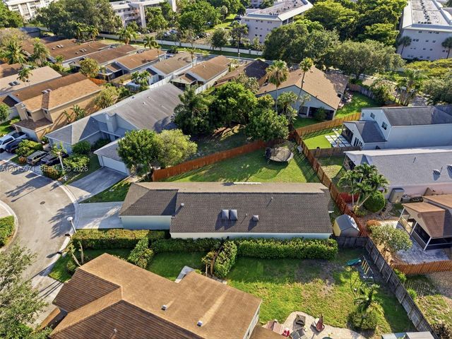 3861 NW 20th St, Coconut Creek, FL 33066