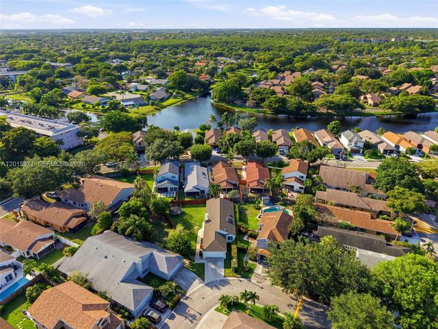 3861 NW 20th St, Coconut Creek, FL 33066