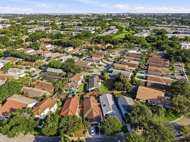 3861 NW 20th St, Coconut Creek, FL 33066
