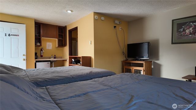 19930 State Route 2, Monroe, WA 98272