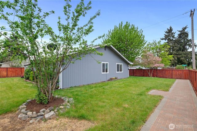 17401 E 6th Ave, Spanaway, WA 98387