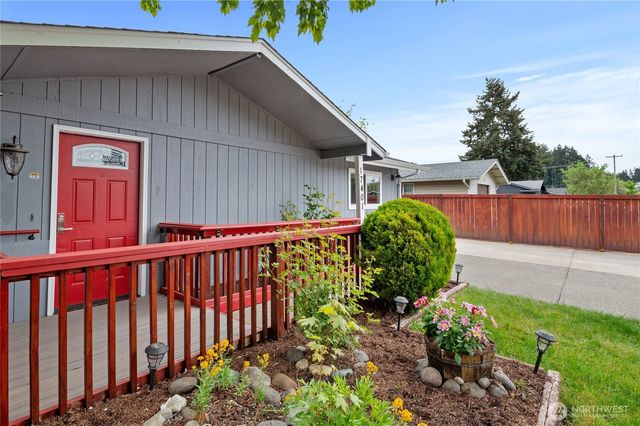 17401 E 6th Ave, Spanaway, WA 98387