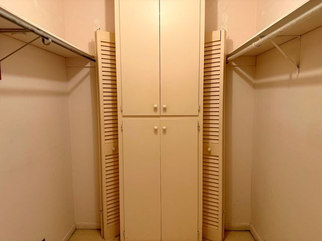 246 Pin Oak Way, Kerrville, TX 78028