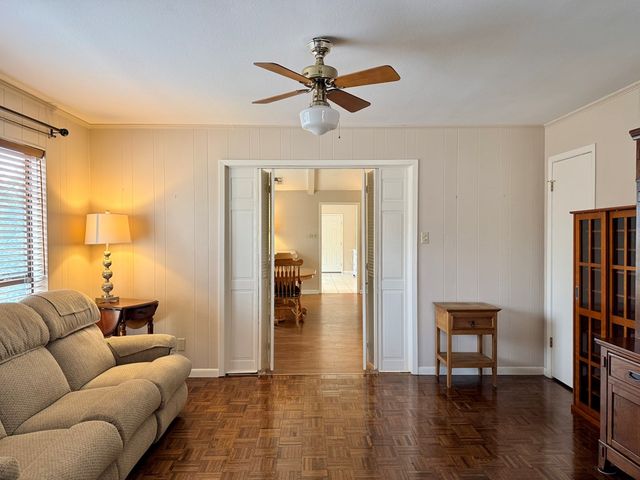 246 Pin Oak Way, Kerrville, TX 78028