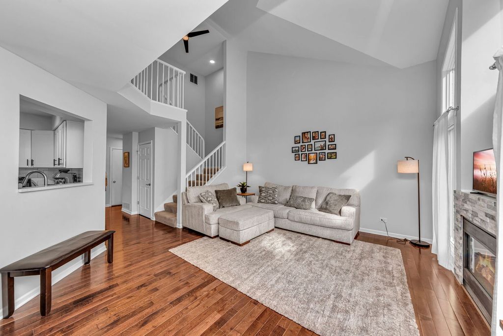 307 N Charles Avenue, Naperville, IL 60540 — photo 4