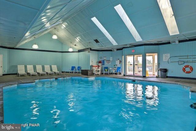 163 CAMBRIDGE CT, Bushkill, PA 18324