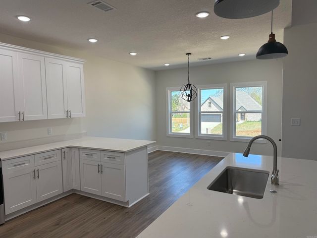 620 Prospect Valley Drive, Jonesboro, AR 72401