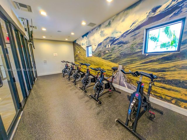 8723 NW 102nd Place, Doral, FL 33178