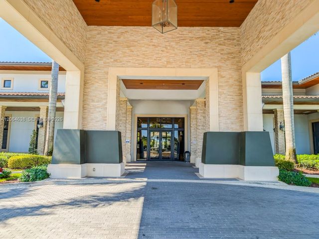 8723 NW 102nd Place, Doral, FL 33178
