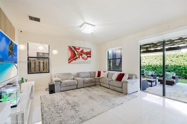 8723 NW 102nd Place, Doral, FL 33178