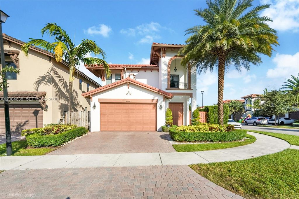 8723 NW 102nd Place, Doral, FL 33178
