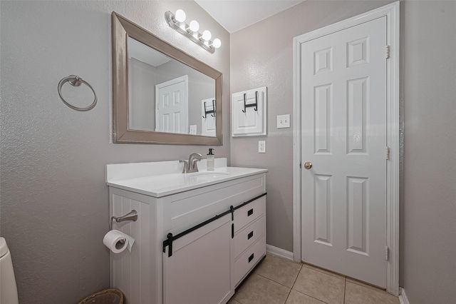 119 Genesee Ridge Drive, The Woodlands, TX 77385