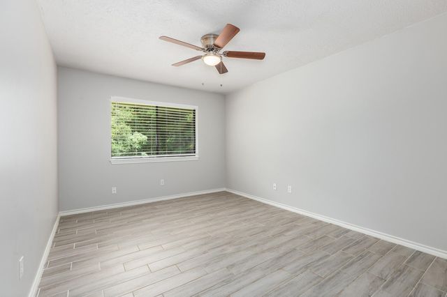 10 County Road 2097, Liberty, TX 77575