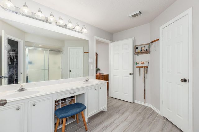 10 County Road 2097, Liberty, TX 77575
