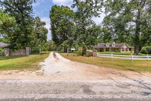 10 County Road 2097, Liberty, TX 77575