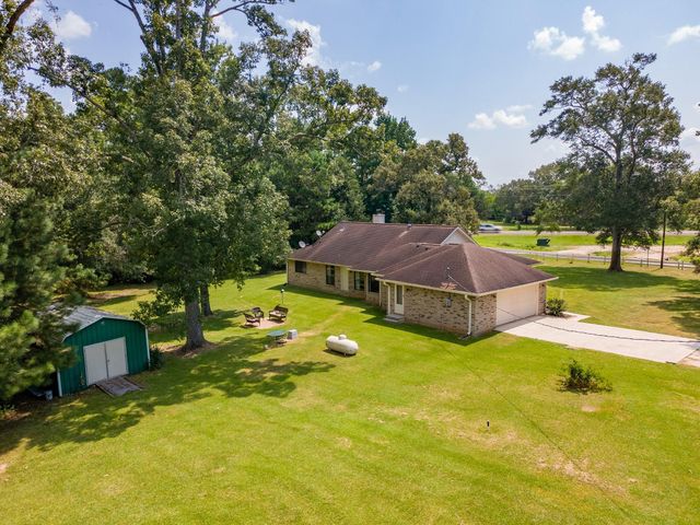 10 County Road 2097, Liberty, TX 77575