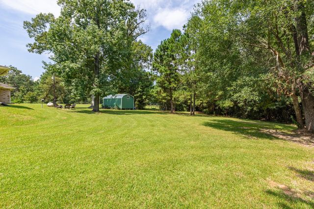 10 County Road 2097, Liberty, TX 77575
