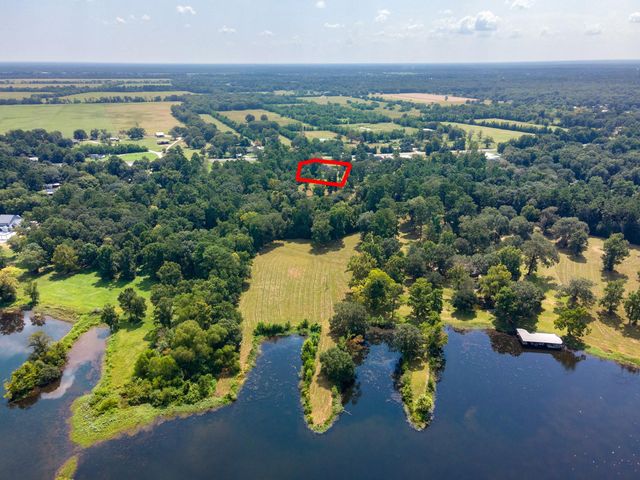 10 County Road 2097, Liberty, TX 77575