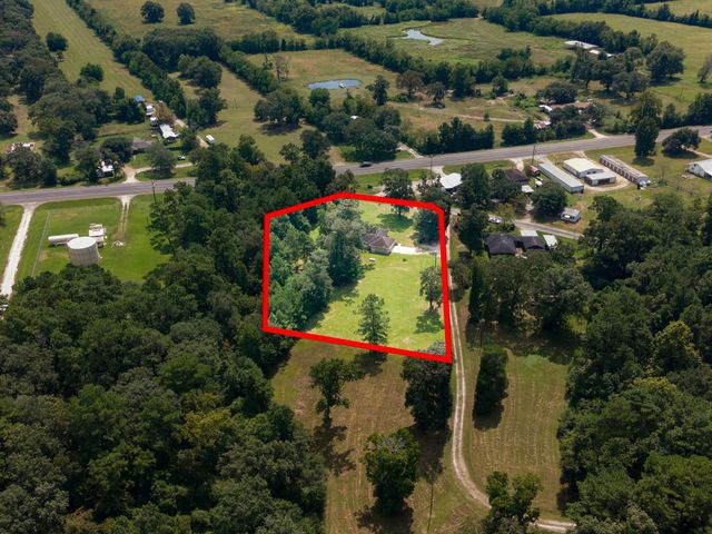 10 County Road 2097, Liberty, TX 77575