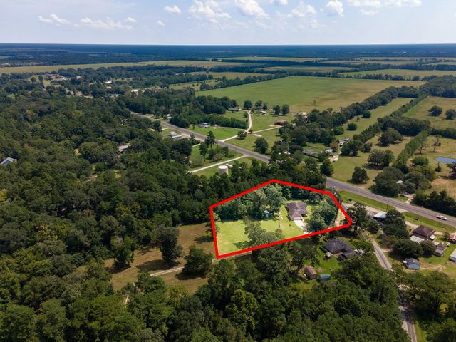 10 County Road 2097, Liberty, TX 77575