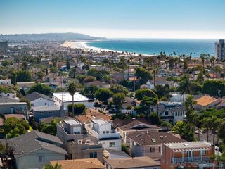 938 Opal St, San Diego, CA 92109