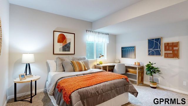 17515 Virginia Street, Omaha, NE 68137