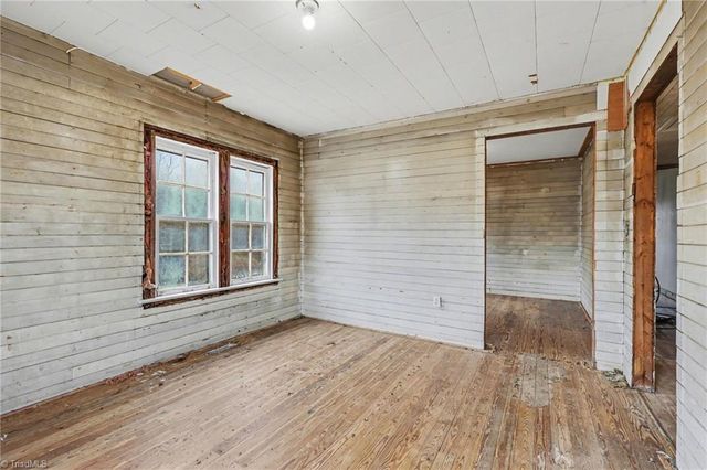 3470 Old Bachelor Creek Road, Seagrove, NC 27341