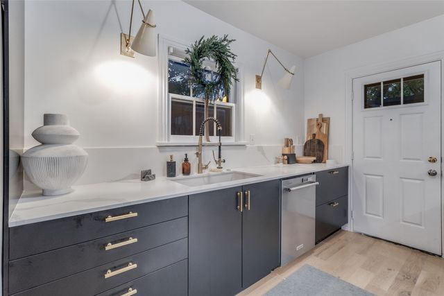 6511 Gaston Avenue, Dallas, TX 75214