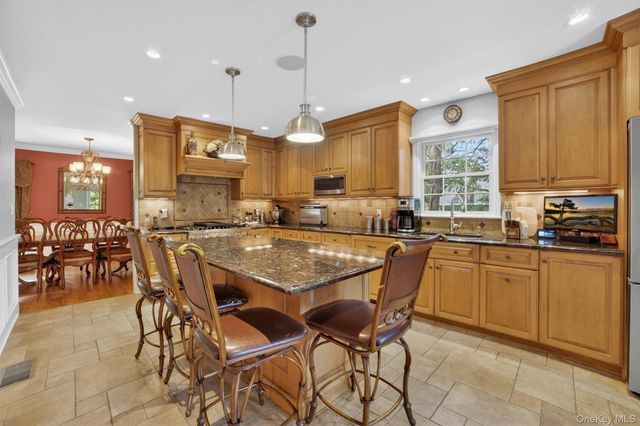 110 Park Drive, Eastchester, NY 10709