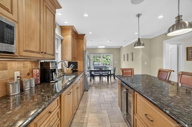 110 Park Drive, Eastchester, NY 10709
