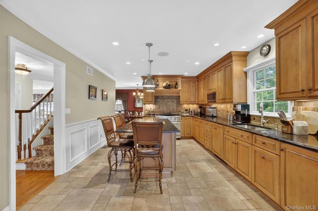 110 Park Drive, Eastchester, NY 10709