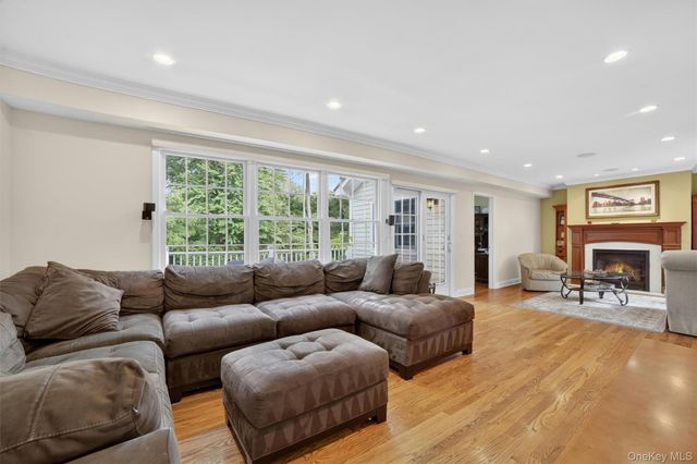 110 Park Drive, Eastchester, NY 10709