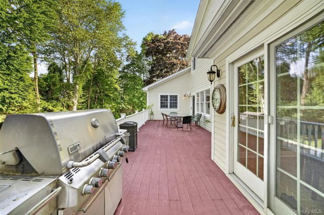 110 Park Drive, Eastchester, NY 10709