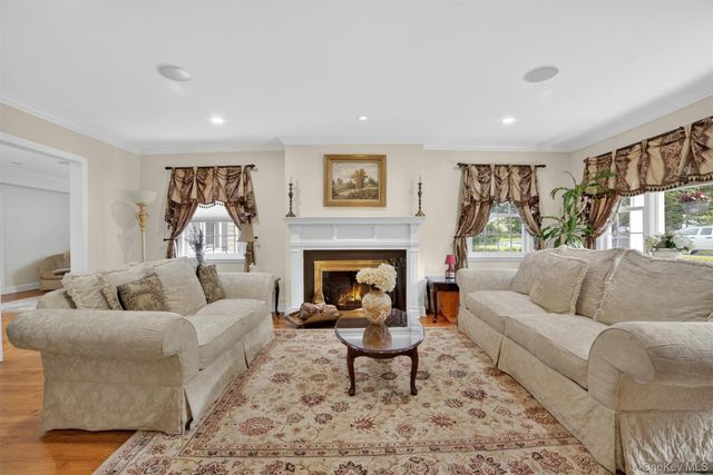 110 Park Drive, Eastchester, NY 10709